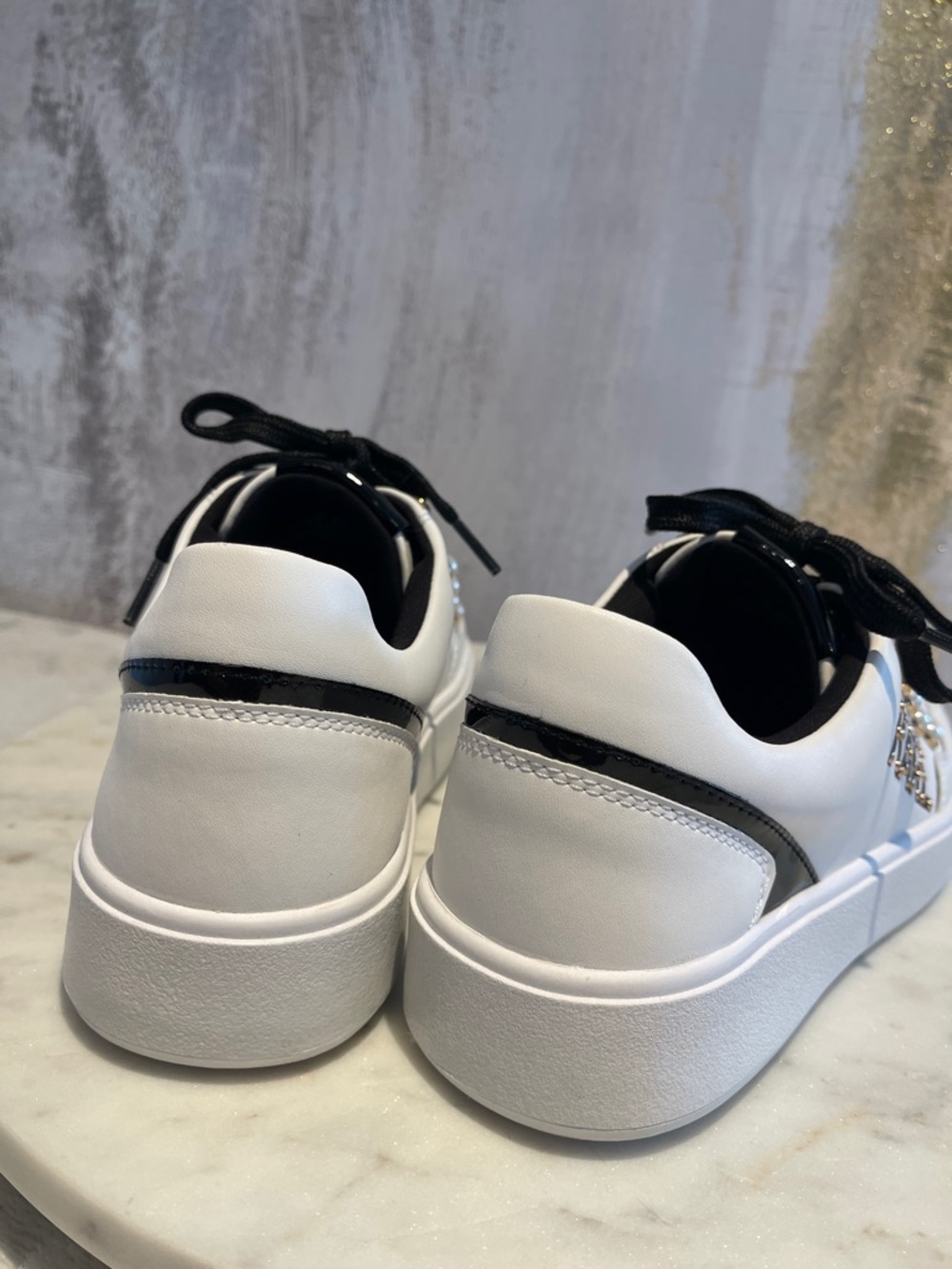Karl Lagerfeld White and Black Pearl-Trim Sneakers - Picture 4 of 10